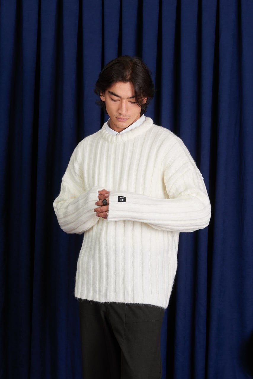 סריג פסים לבן