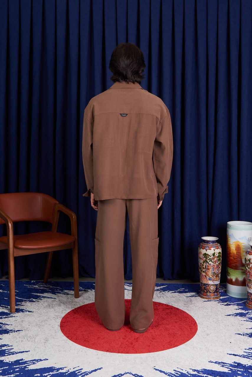 חליפת ערב כפתורים בצבע חום