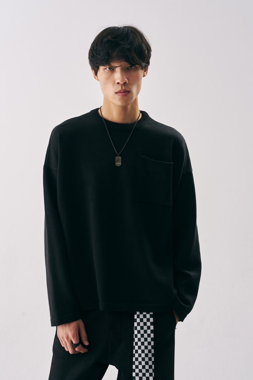 חולצות סריג אוברסייז שחור