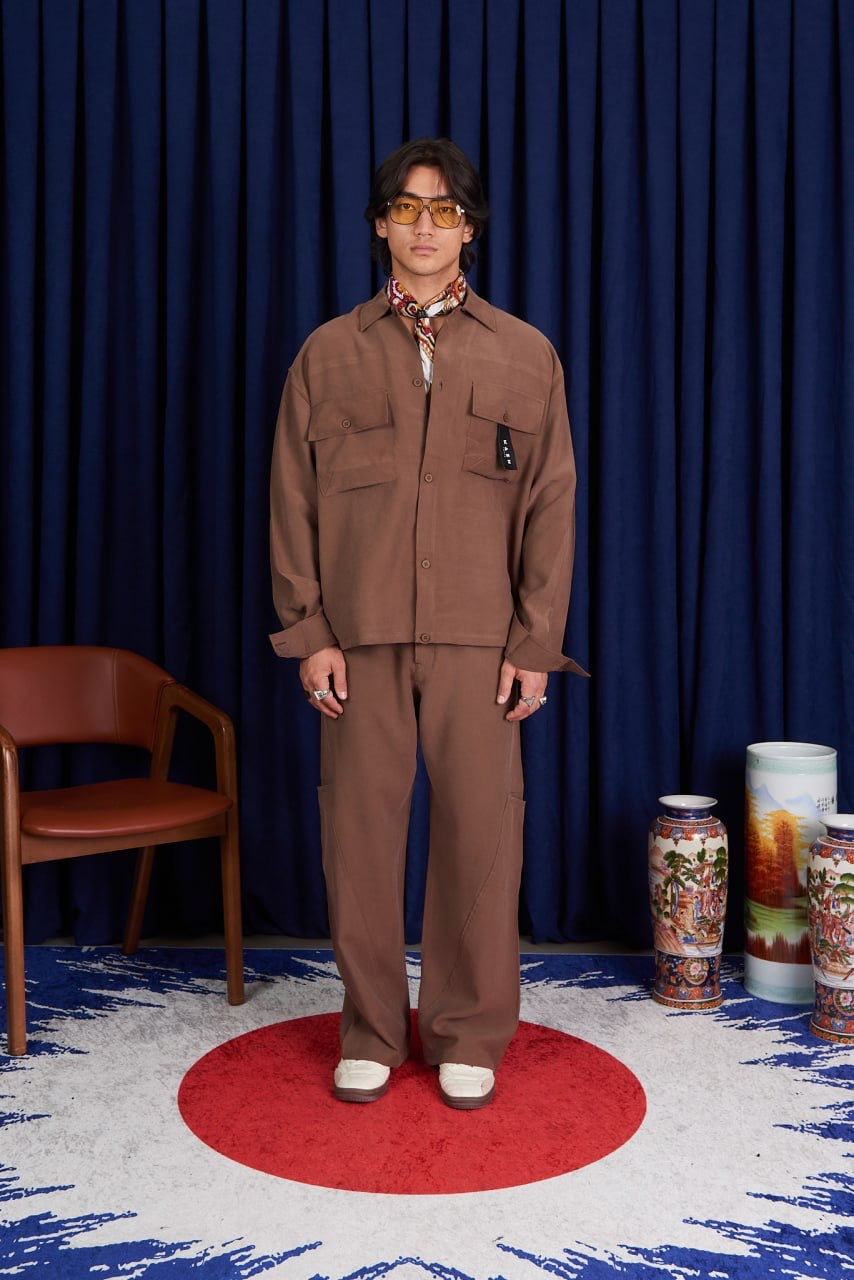 חליפת ערב כפתורים בצבע חום