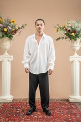 מכופתרת לבנה פסים