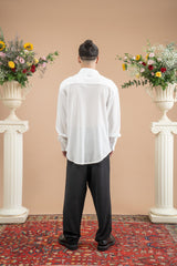 מכופתרת לבנה פסים